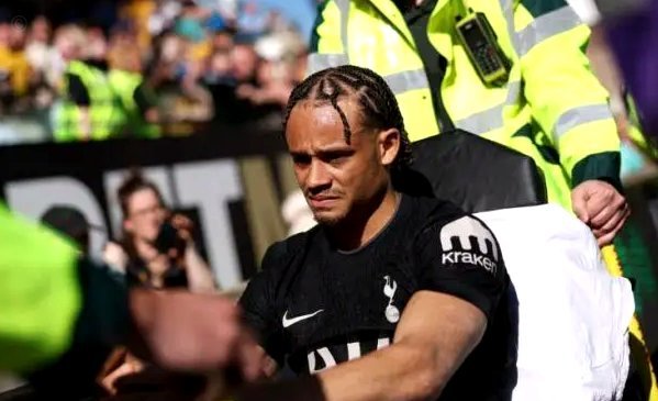 无缘世界杯，哈维-西蒙斯：很心碎，需要一些时间接受一切