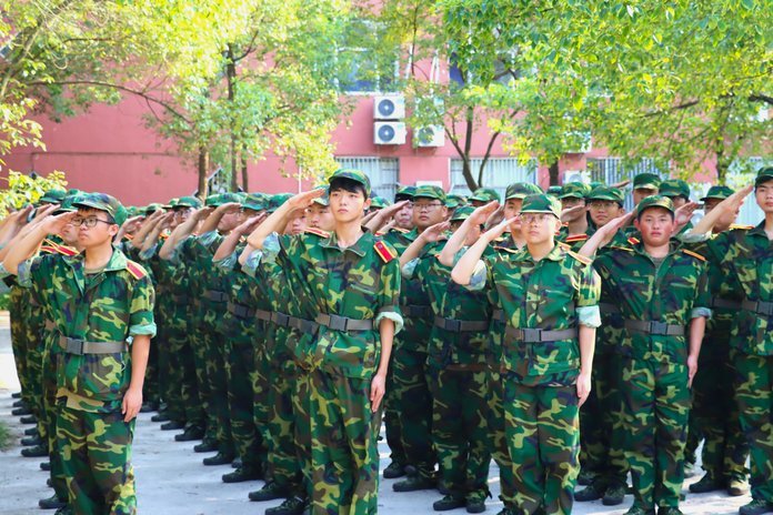 想要小将出彩，就得让专业教练主导青训，管理层少插手
