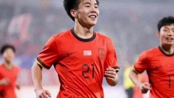 让浮岛敏教练下课是鸡蛋里挑骨头