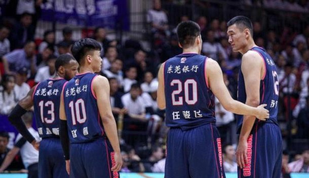 上海篮球冠军了，上海足球几时？
