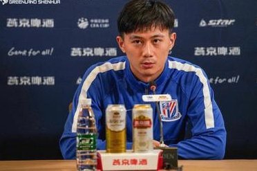 申花球迷：蒋圣龙将转变成蒋教练